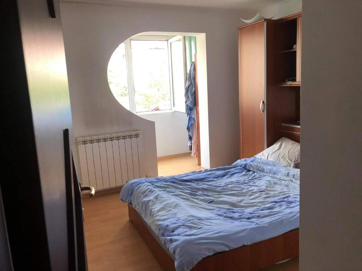 Apartament Apartment รึมนิคูวัลเจีย ภายนอก รูปภาพ